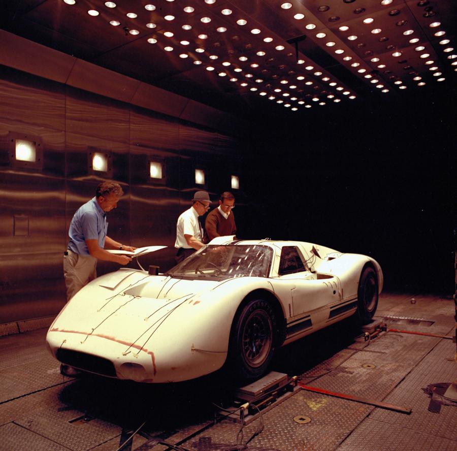  Ford GT40 (Mk IV) 1967 года  (фото 39 из 81)